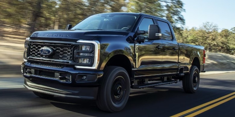 Front exterior view of the 2024 Ford Super Duty F-250