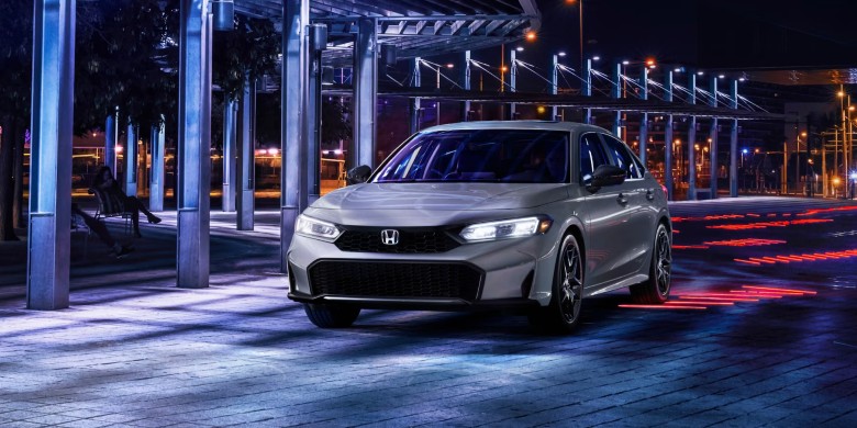 Front exterior view of the 2025 Honda Civic