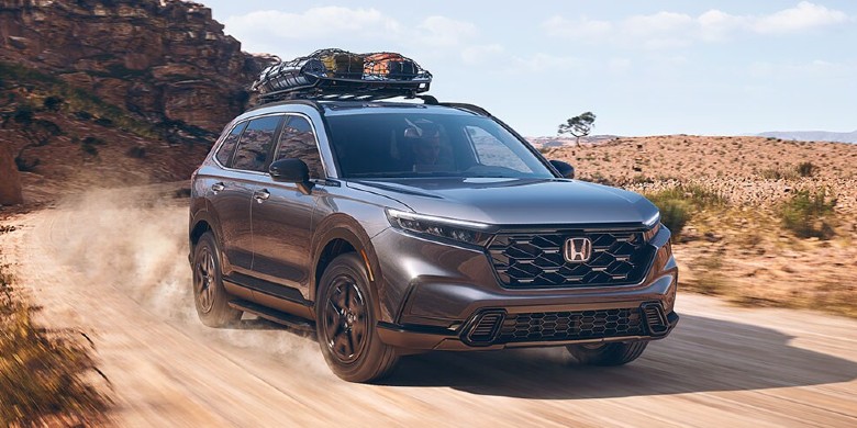 Front exterior view of the 2025 Honda CR-V