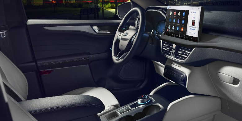 Interior front dash view in the 2025 Ford Escape