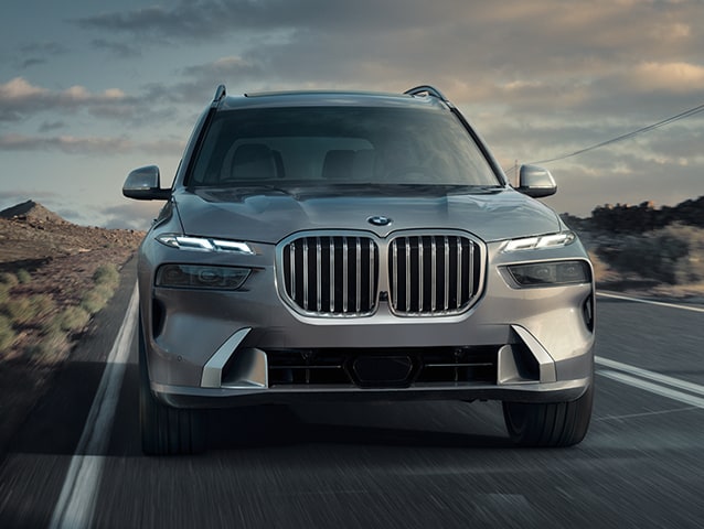 Infotainment display in the 2025 BMW X7