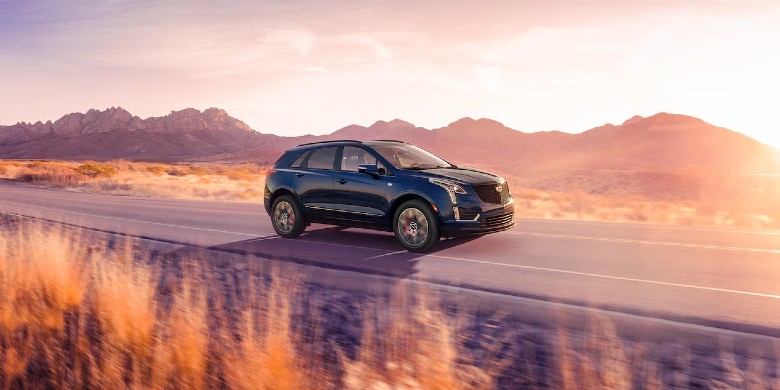 Front exterior view of the 2025 Cadillac XT5 for sale in Phoenix, AZ
