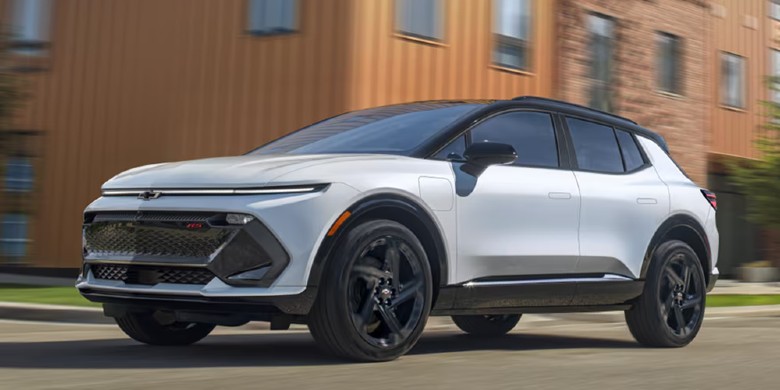 Front exterior view of the 2026 Chevrolet Equinox EV
