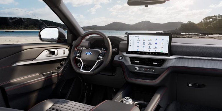 Interior front dash view in the 2026 Ford Explorer