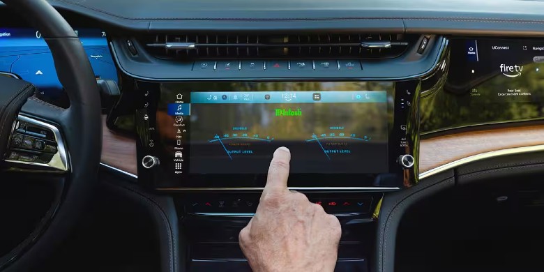 Interior front dash view in the 2026 Jeep Grand Cherokee