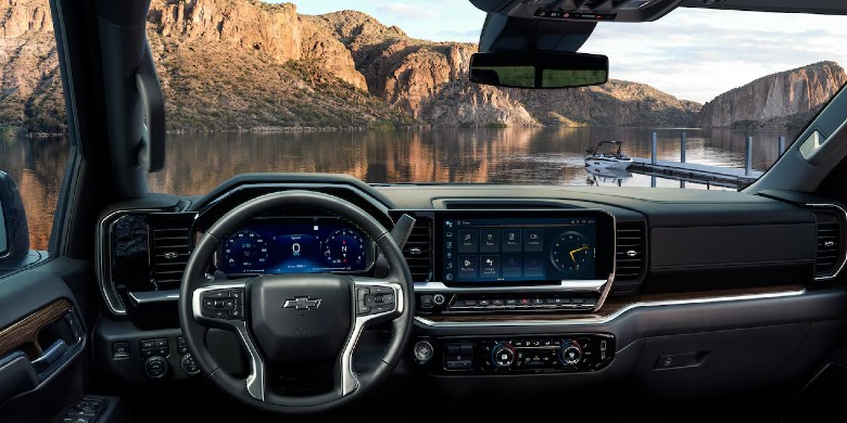 Interior front dash view in the 2026 Chevrolet Silverado 1500