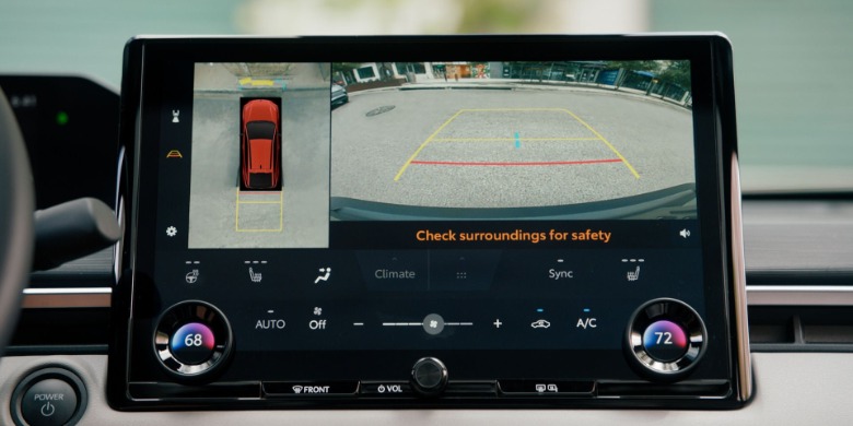 2027 Toyota C-HR technology near South Bend IN