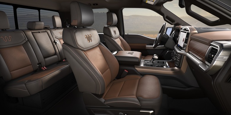 2027 Ford F-150 interior and tailgate design