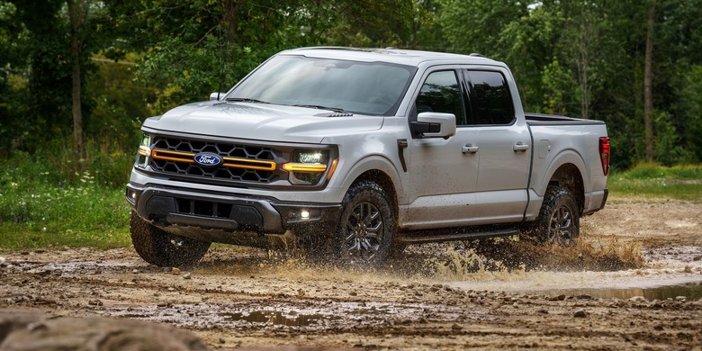 2027 Ford F-150 Tremor mud trail