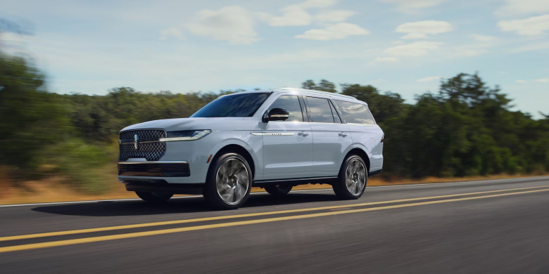 2027 Lincoln Navigator twin-turbo engine