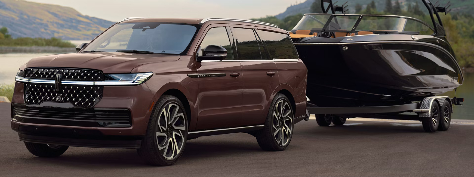 2027 Lincoln Navigator luxury SUV near Westmont IL