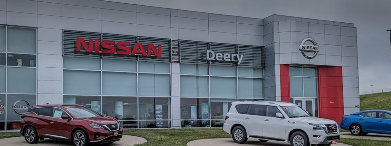 Deery Nissan of Dubuque