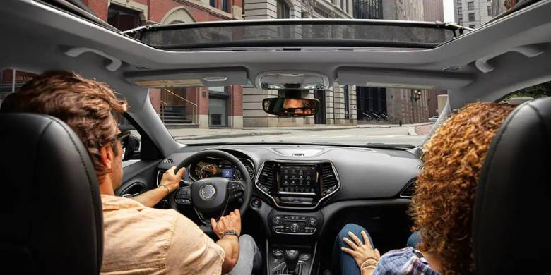 Interior seating in the 2023 Jeep cherokee