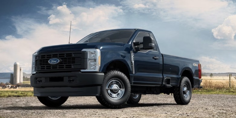 Front exterior view of the 2024 Ford Super Duty F-350