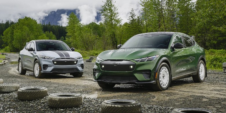Front exterior view of the 2024 Ford Mustang Mach-E