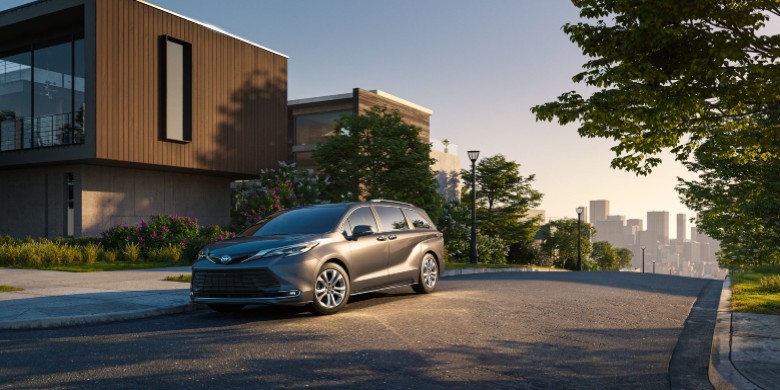 Front exterior view in the 2024 Toyota Sienna