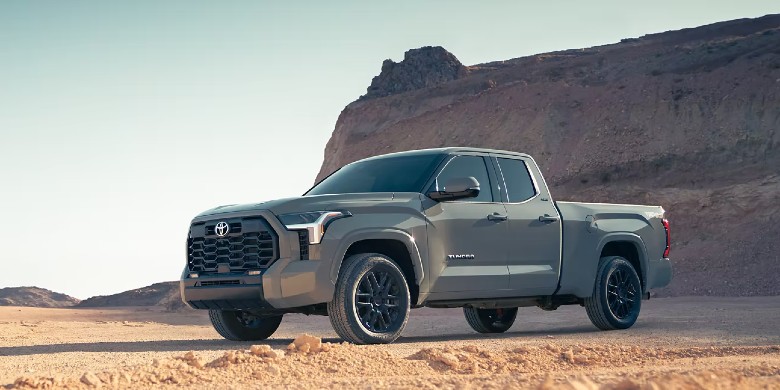 Front exterior view of the 2024 Toyota Tundra Hybrid