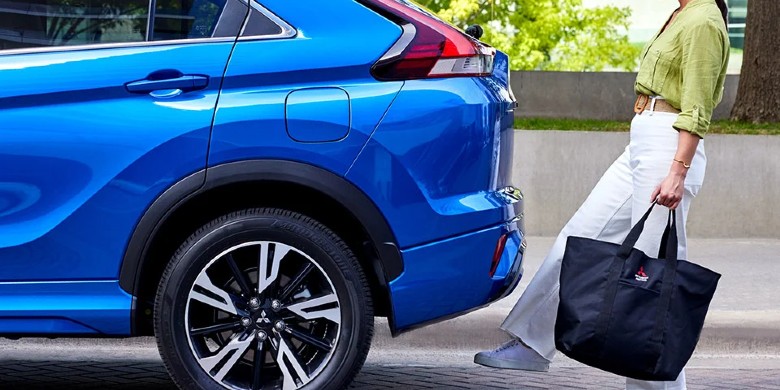 Eclipse Cross technology and infotainment system