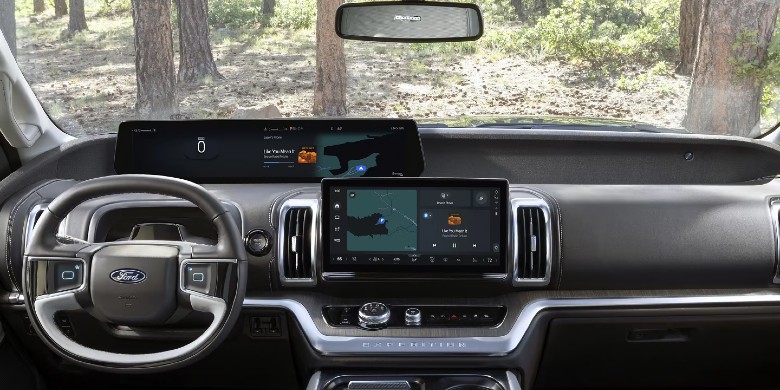 2025 Ford Expedition spacious interior