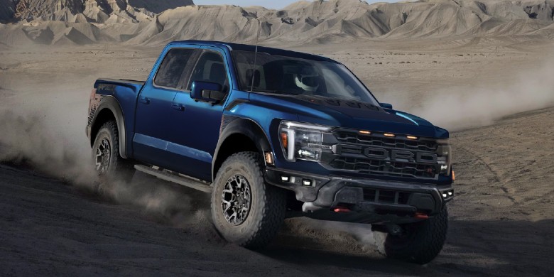 Front exterior view of the 2025 Ford Silverado 1500