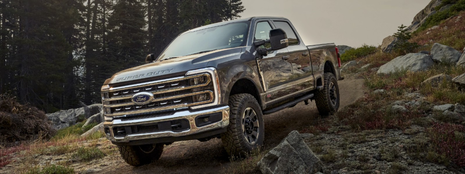 Front view of the 2025 Ford F-350 SD