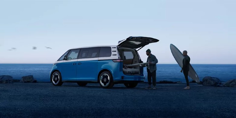 Rear exterior view of the 2025 Volkswagen ID. Buzz for sale in Waukesha, WI
