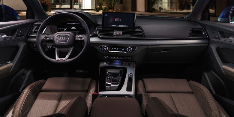 Interior tech view of the 2025 Audi q5