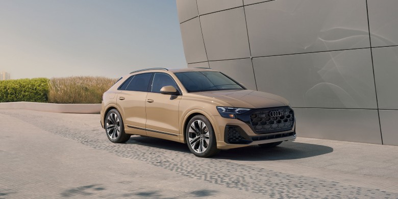 Interior tech view of the 2025 Audi q8