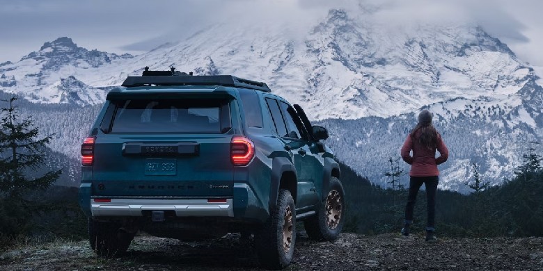 Interior front dash view in the 2026 Toyota 4Runner