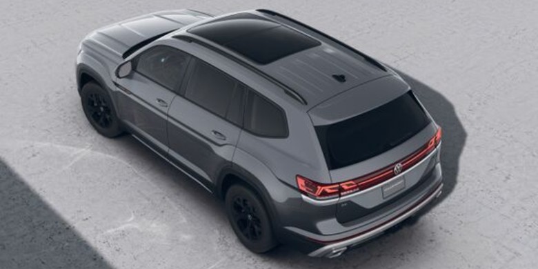 Rear exterior view of the 2026 Volkswagen Atlas Peak Edition for sale in Racine, WI