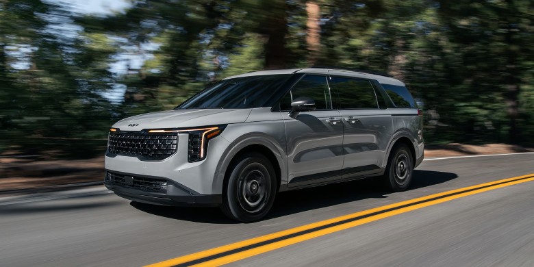 2026 Kia Carnival MPV Hybrid  