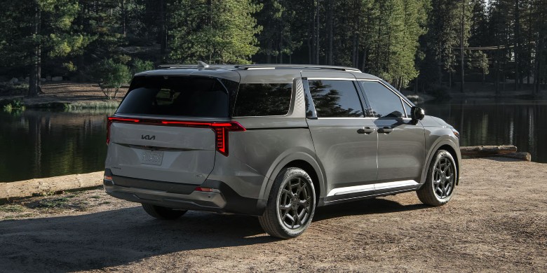 2026 Kia Carnival MPV Hybrid  