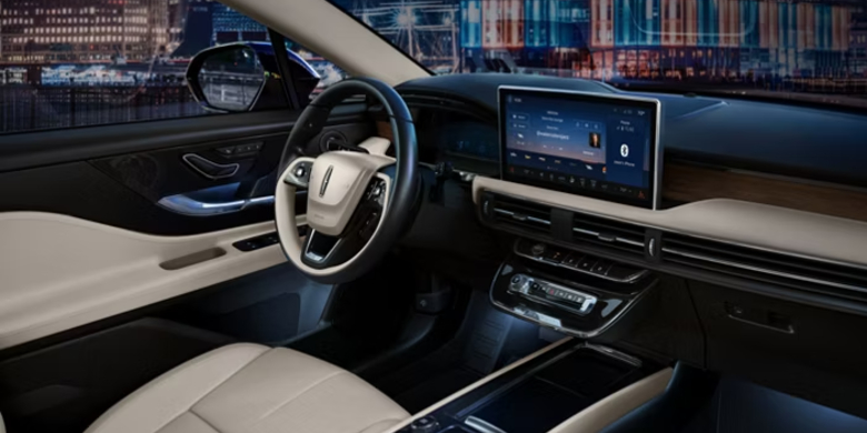 2026 Lincoln Corsair interior luxury and cargo space
