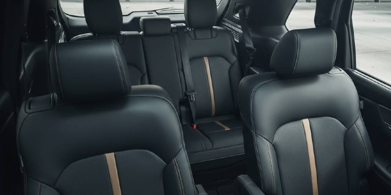 Mazda CX-90 PHEV Luxury Interior