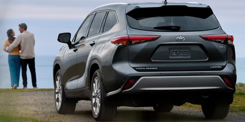 2026 Toyota Highlander Hybrid  