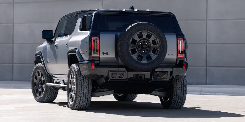 2026 GMC HUMMER EV SUV Awards