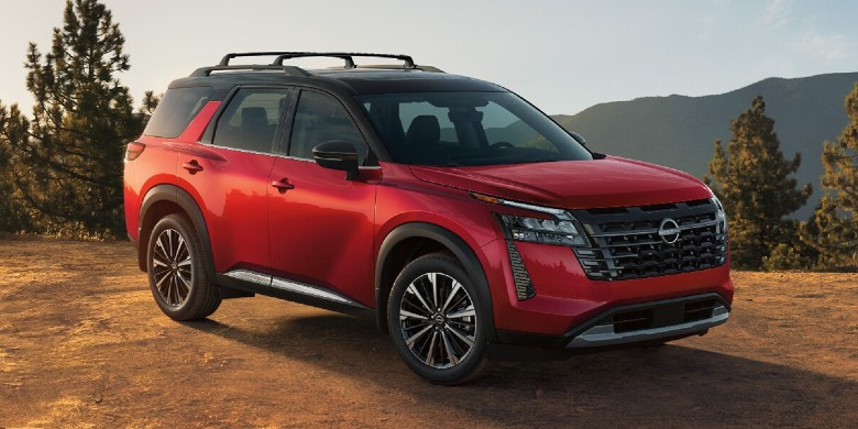 Front exterior view of the 2026 Nissan Pathfinder