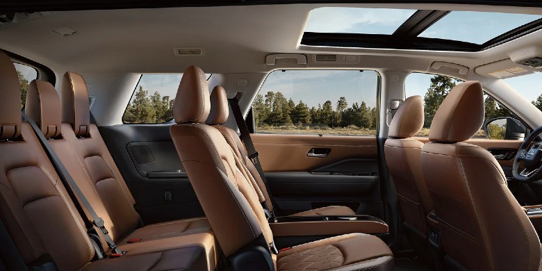 Front exterior view of the 2026 Nissan Pathfinder 