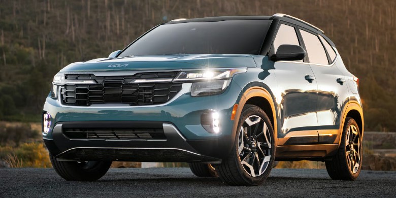 Front exterior view of a 2026 Kia seltos for sale in Racine, WI