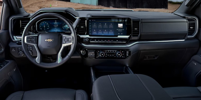 Front exterior view of the 2026 Chevrolet Silverado 2500 HD 