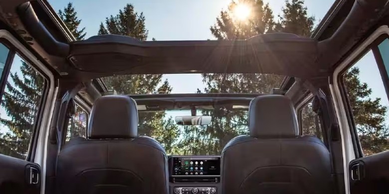 Front exterior view of the 2026 Jeep wrangler 