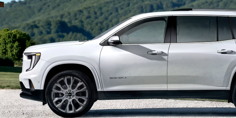 2027 GMC Acadia Denali 22-Inch Wheels