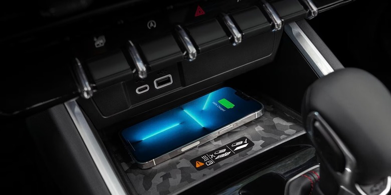 Chevy Colorado LT wireless charging