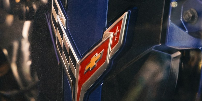 2027 Chevrolet Corvette Grand Sport X Corvette crossed-flags hood emblem