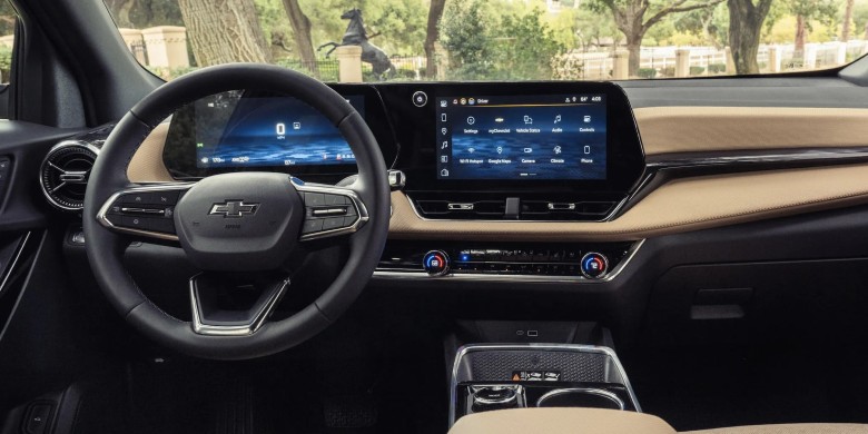 2027 Chevrolet Equinox interior dashboard and infotainment