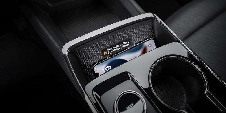 2027 Equinox wireless phone charging pad