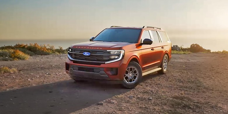 Front view of the 2027 Ford Expedition