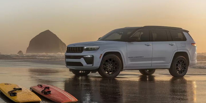 2027 Jeep Grand Cherokee exterior lifestyle near Corsicana TX