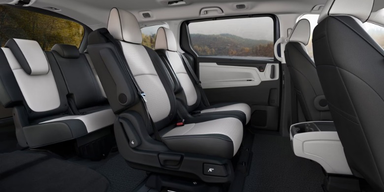 2027 Honda Odyssey cabin view 4