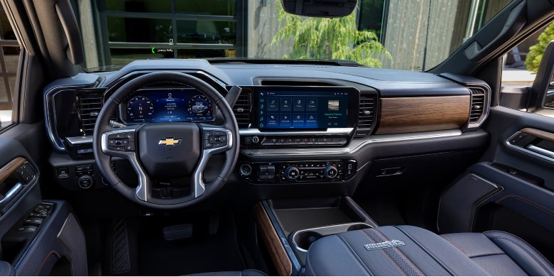 2027 Chevrolet Silverado 2500 HD interior technology